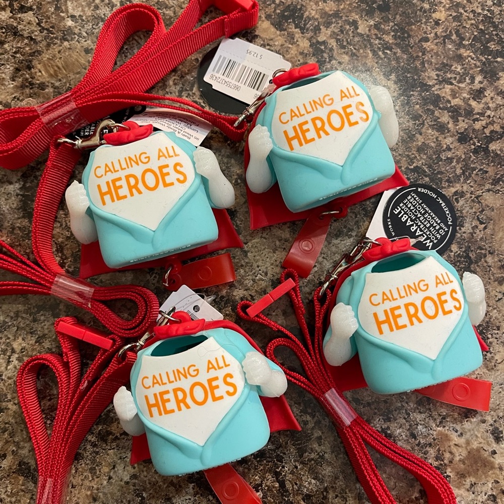 NWT Set of 4 Bath & Body Works Pocketbac Lanyards Calling All Heroes Wearable